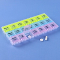 Таблетница - органайзер &laquo;Неделька&raquo;, английские буквы, утро/день/ночь, 21,5 &times; 11 &times; 2 см, 21 секция, разноцветная