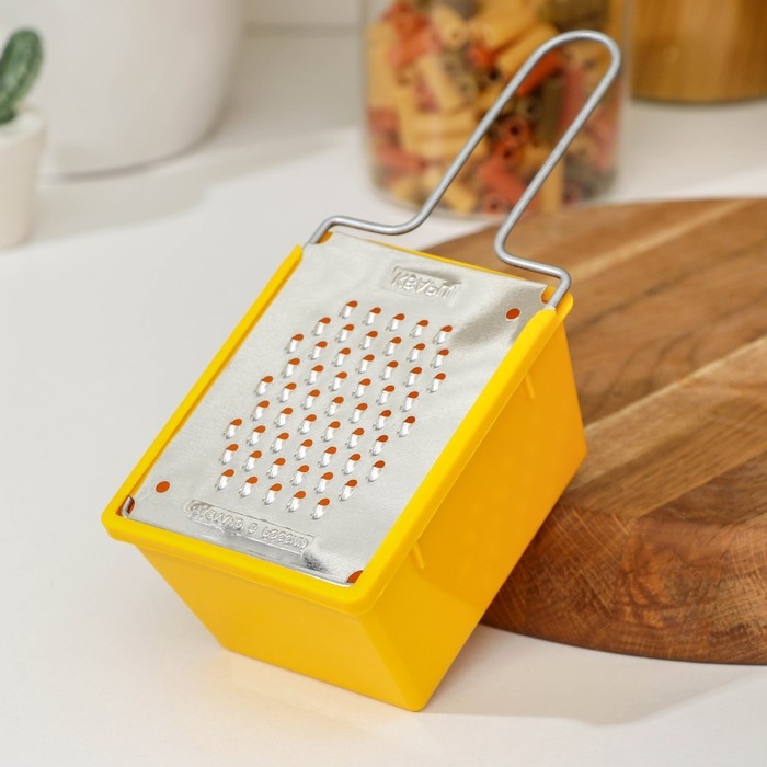 Тёрка плоская с контейнером &laquo;Морковная&raquo;, цвет МИКС