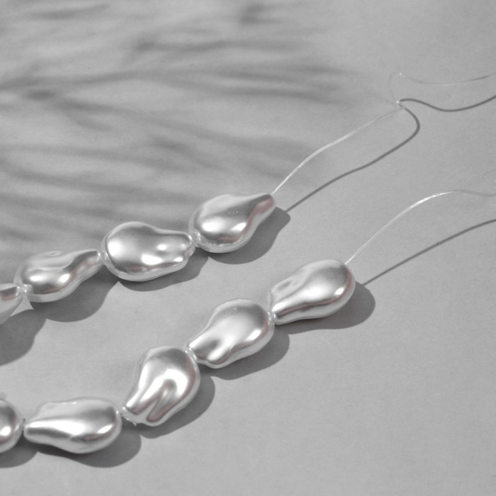 Бусины пластиковые на нити &laquo;Жемчуг&raquo; 16&times;10 мм, (набор 90 шт.), цвет белый