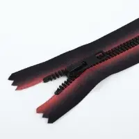 Молния &laquo;Трактор&raquo;, №5, неразъёмная, замок автомат, 18 см, красная, чёрная