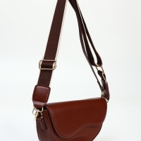 Сумка женская мессенджер на молнии, цвет красно-коричневый Сумка женская мессенджер на молнии, цвет красно-коричневый