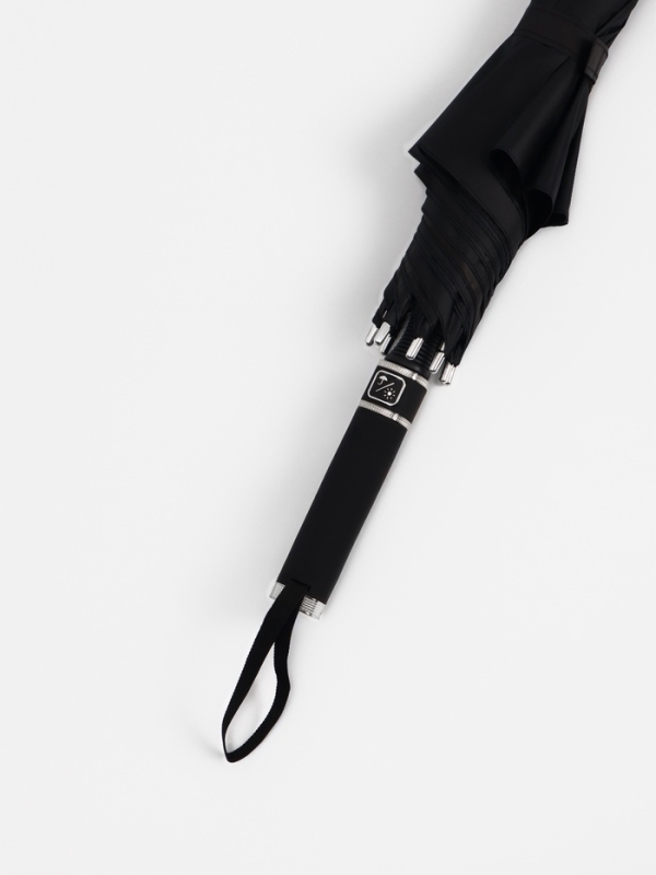 Зонт - трость полуавтоматический «Однотонный», 8 спиц, R = 60/70 см, цвет чёрный Зонт - трость полуавтоматический «Однотонный», 8 спиц, R = 60/70 см, цвет чёрный