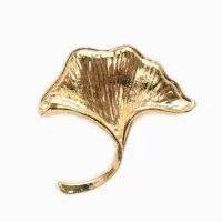 Брошь "Цветок каллы", цвет золото