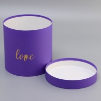 Коробка круглая,с тиснением"Love",фиолетовая 21*21*21см