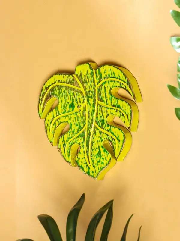 Панно "Лист" дерево 12х13х1 см, цв. зелёный