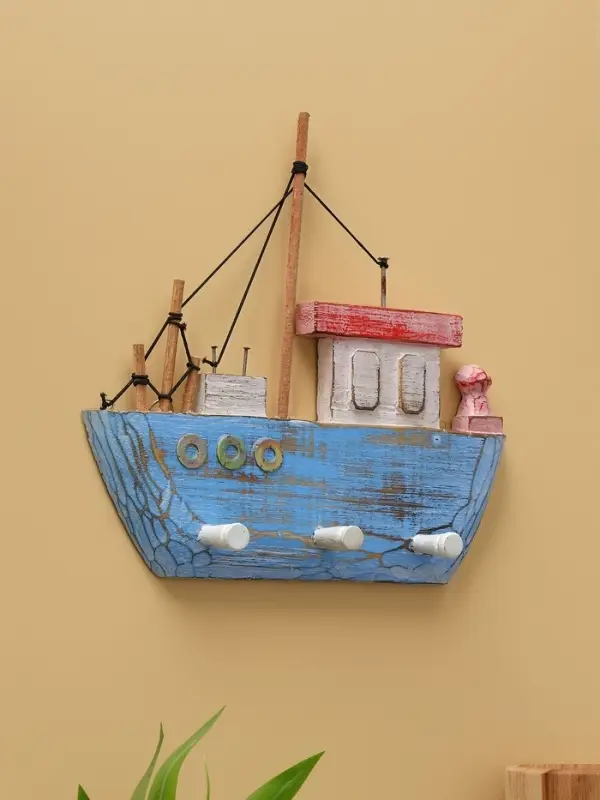 Вешалка "Корабль" дерево 30х5х25 см