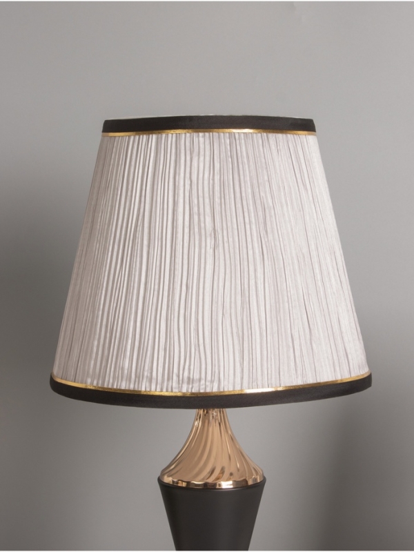 Лампа настольная &laquo;Барин&raquo; 1х40Вт Е27 черный/золото 25х25х47см