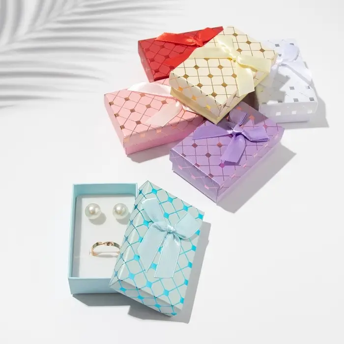 Коробочка подарочная под набор &laquo;Кубики&raquo;, 5&times;8 (размер полезной части 4.5&times;7.5 см), МИКС, вставка белая