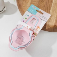 Набор для выпечки, 3 предмета: ситечко, сепаратор для яиц, воронка, цвет ассорти Набор для выпечки, 3 предмета: ситечко, сепаратор для яиц, воронка, цвет ассорти