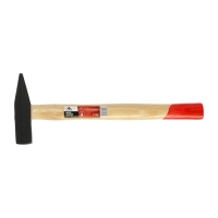 Молоток слесарный ЛОМ, квадратный боек, деревянная рукоятка, 400 г Молоток слесарный ЛОМ, квадратный боек, деревянная рукоятка, 400 г