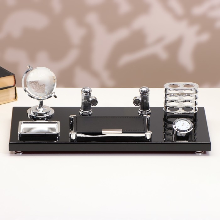 Набор настольный канцелярский 6в1 с часами Набор настольный канцелярский 6в1 с часами