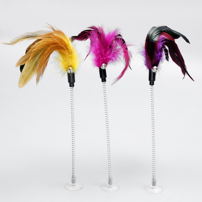 Дразнилка на прозрачной присоске Дразнилка на прозрачной присоске "Перышки", 32 см, микс цветов