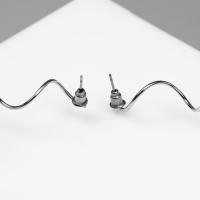 Серьги с жемчугом &laquo;Бусина&raquo; спираль, цвет серебро