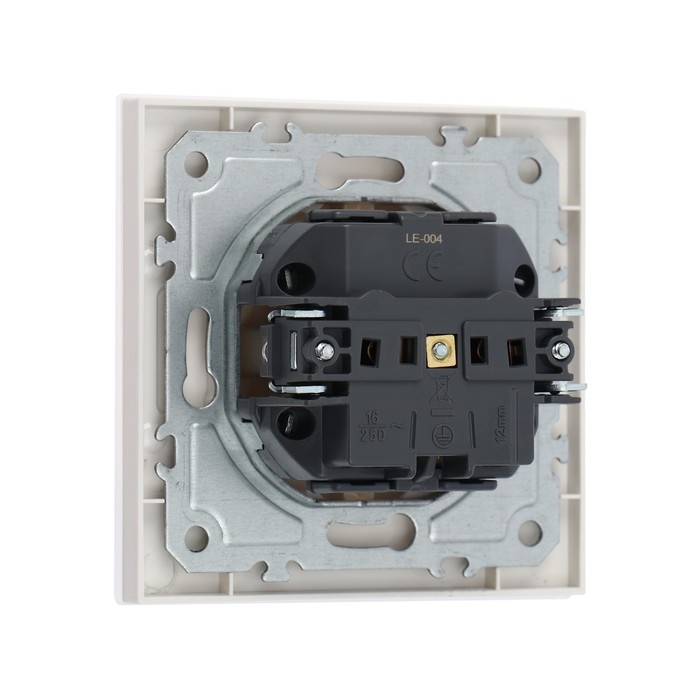 Розетка одноместная TOT Matte Glass, 16 А, скрытая, с з/к, стекло, белая Розетка одноместная TOT Matte Glass, 16 А, скрытая, с з/к, стекло, белая