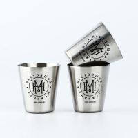 Подарочный набор &laquo;Настоящий мужчина&raquo;: карты, домино, стопки 3 шт