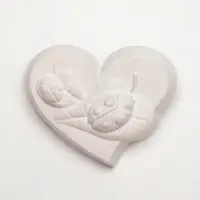 Минеральный камень "Пижон" для птиц сердце с углем, 60 г