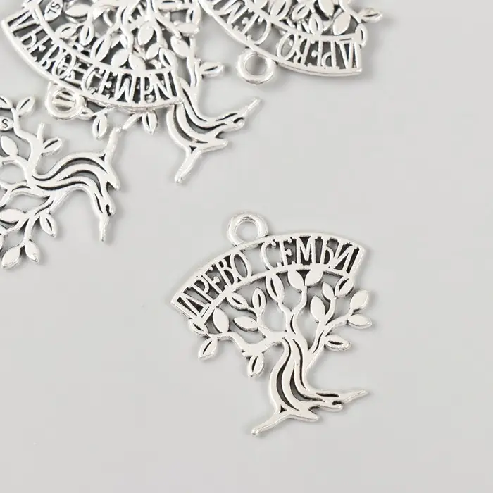 Металлический элемент, декоративная подвеска &laquo;Арт Узор. Древо семьи&raquo;, 2.4&times;2.5 см