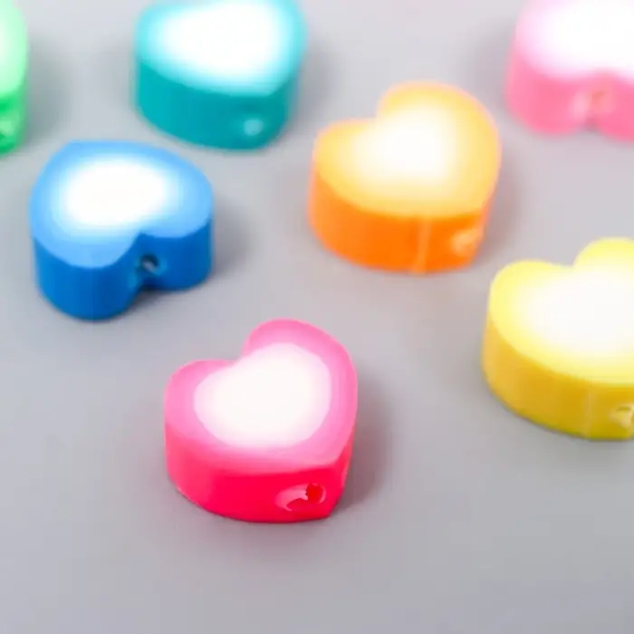 Набор бусин для рукоделия и плетения &laquo;Арт Узор. Пухлое сердечко&raquo;, 20 шт., PVC, цветные, 1&times;1&times;1 см