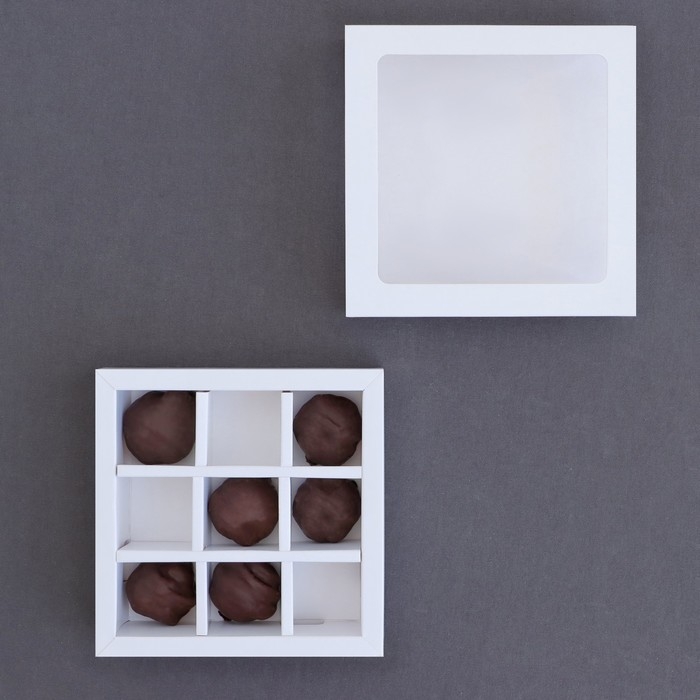 Упаковка для конфет 9 шт, 13,5 х 13,5 х 4 см, белый