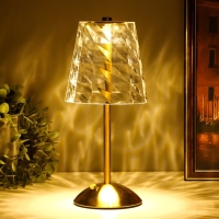 Настольная лампа "Берта" LED USB АКБ золото 13х13х29 см RISALUX Настольная лампа "Берта" LED USB АКБ золото 13х13х29 см RISALUX