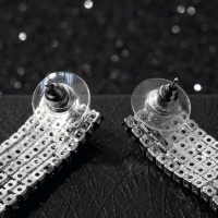 Серьги висячие со стразами &laquo;Водопад&raquo; на прямоугольнике, цвет белый в серебре, 9 см