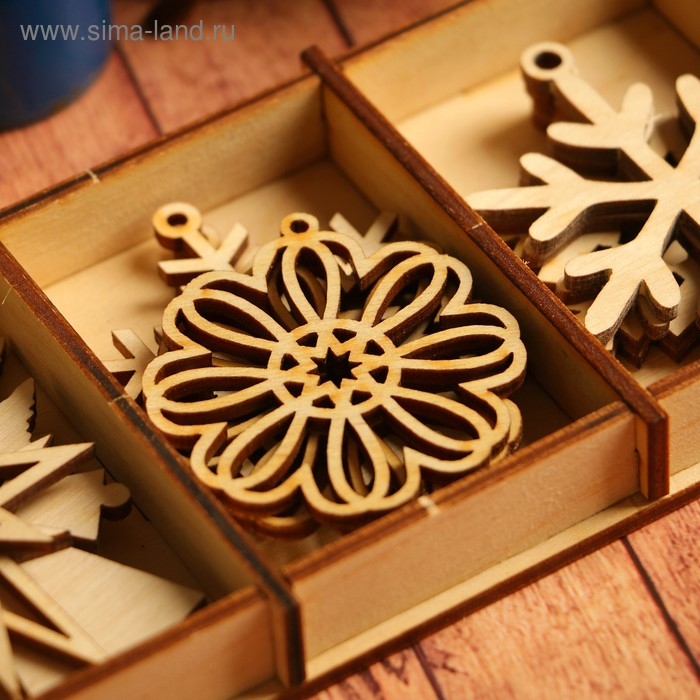 Набор заготовок для творчества &laquo;Снежинки и игрушки&raquo;, 6 видов, 12 шт, размер 6х5 см