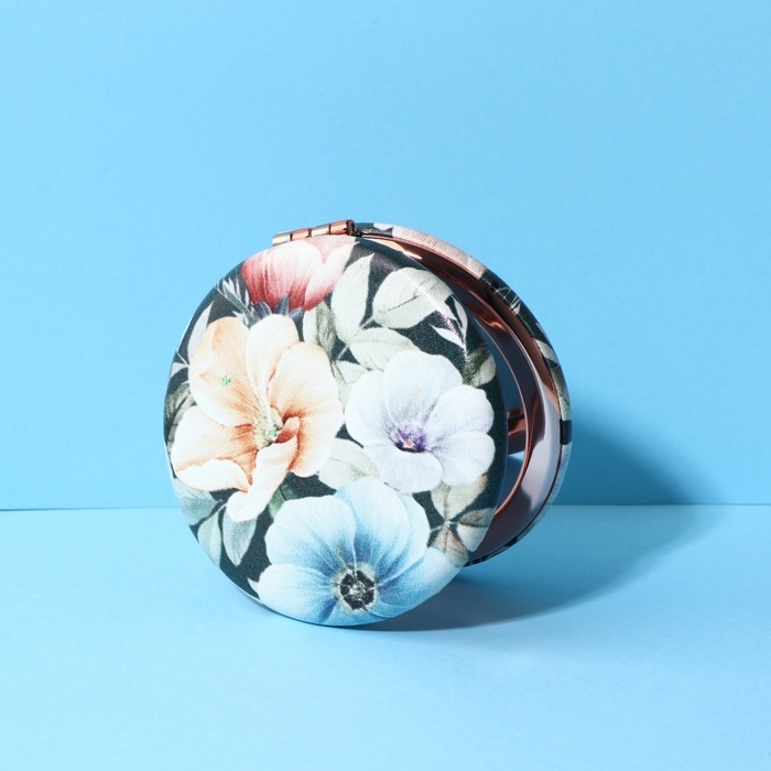 Зеркало складное &laquo;Цветочки&raquo;, d = 7,5 см, с увеличением, искусственная кожа, рисунок МИКС