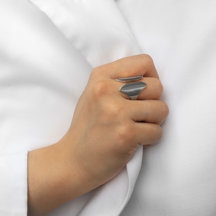 Кольцо металл &laquo;Тренд&raquo; два лепестка, цвет серебро, размер 18