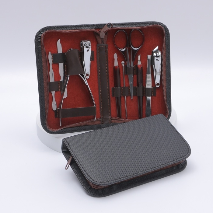 Набор маникюрный, 10 предметов, в футляре, цвет тёмно-серый Набор маникюрный, 10 предметов, в футляре, цвет тёмно-серый