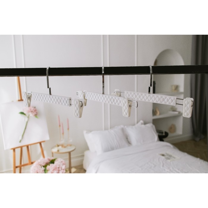 Вешалки для брюк и юбок LaDо́m Eliot, 29&times;15 см, 3 шт, с зажимами, цвет белый