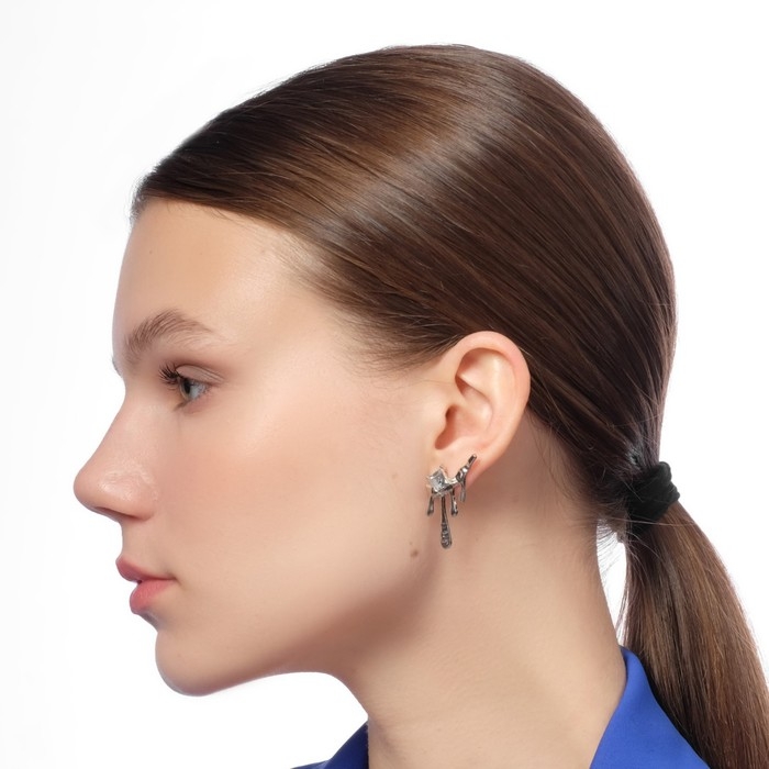 Серьги со стразами «Таяние» ромб, цвет белый в серебре Серьги со стразами «Таяние» ромб, цвет белый в серебре