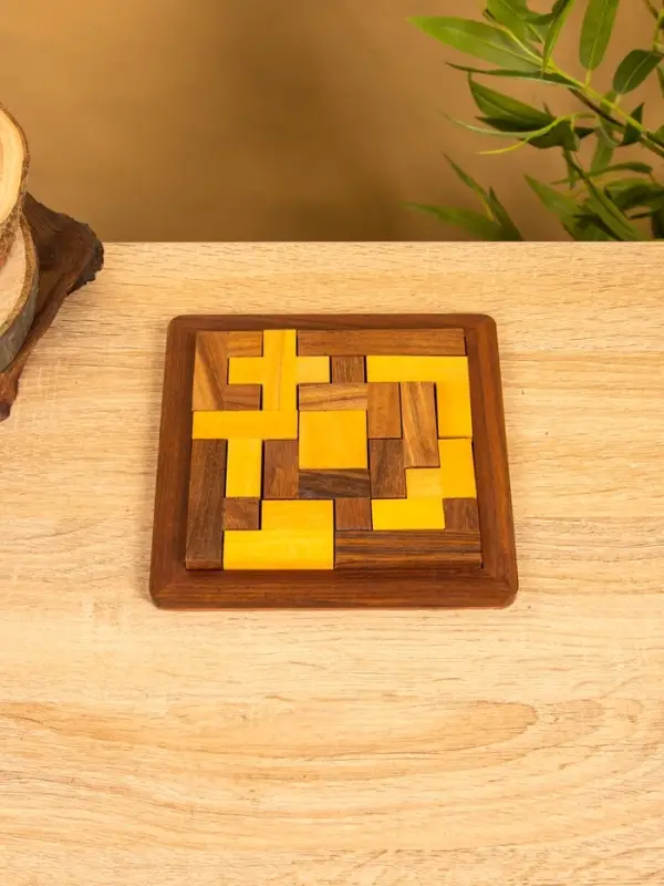 Головоломка "Паззл" 16х16х2 см, дерево шишам