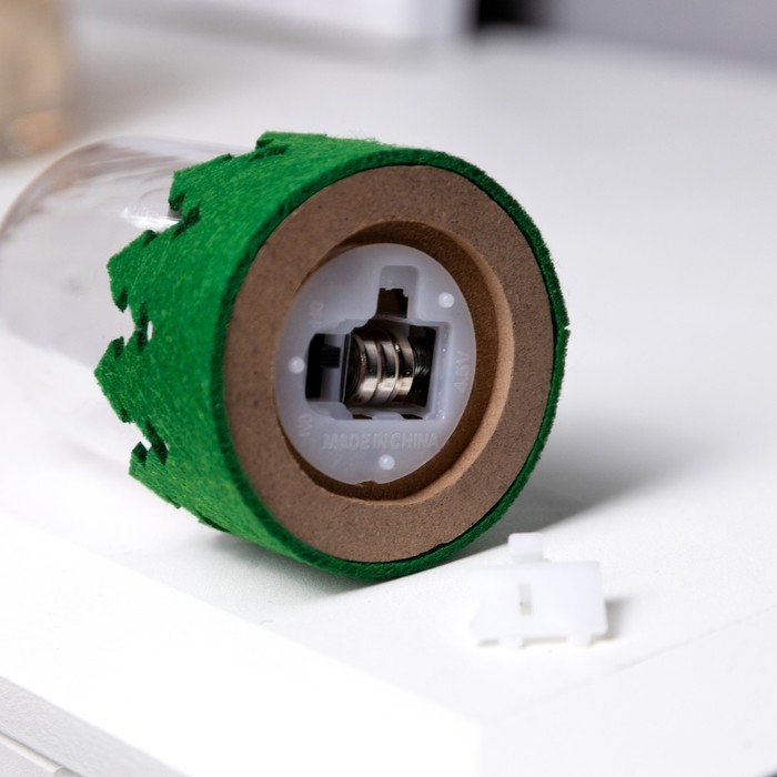 Светодиодная фигура под куполом &laquo;Снеговик&raquo; 6 &times; 10 &times; 6 см, дерево, батарейки LR1130х3 ( в комплекте), свечение тёплое белое