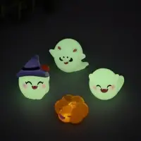 Сувенир эпоксидная смола флюоресцентный "Хэллоуин" набор 4 шт 5х5х3,5 см