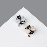 Брошь «Клевер» кошачий глаз, МИКС(неделимая фасовка 12 шт., цена за шт.) Брошь «Клевер» кошачий глаз, МИКС(неделимая фасовка 12 шт., цена за шт.)