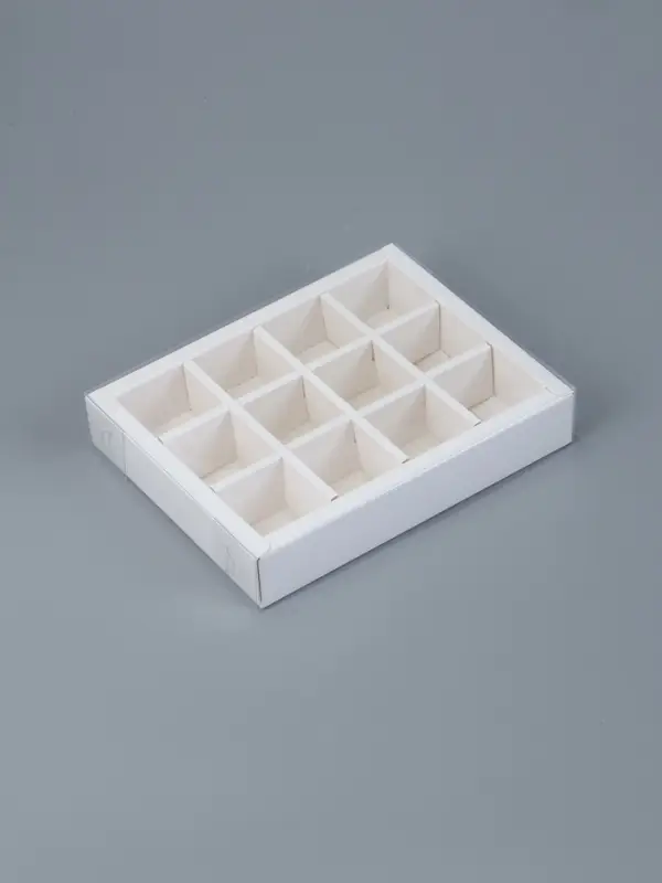 Коробка для 12 конфет, 19 х 15 х 3,5 см Белая с прозрачной крышкой