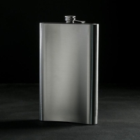 Фляжка ГИГАНТ &laquo;Стратегический запас&raquo;, 1920 мл, серебристая