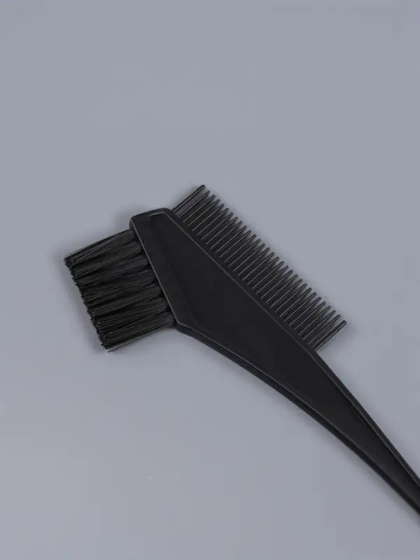 Расчёска - кисть для окрашивания, 20.5(&plusmn;1) &times; 7 см, чёрная