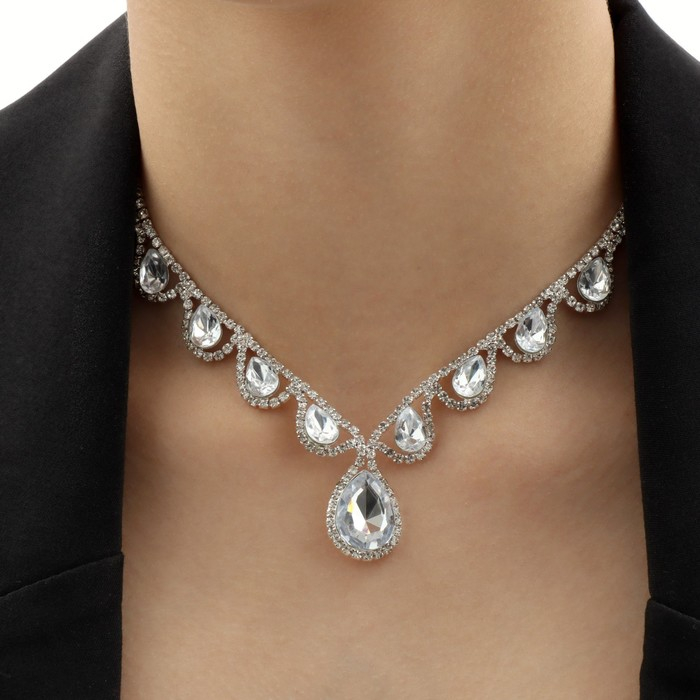 Набор 2 предмета: серьги, колье &laquo;Листопад&raquo; капли, одна нить, цвет белый в серебре, 35 см