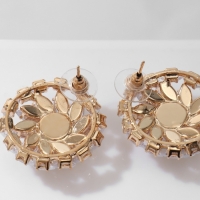 Серьги со стразами &laquo;Вспышка&raquo; цветочная, цвет белый в золоте