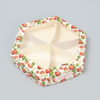 Коробка кондитерская складная, упаковка &laquo;Клубничка&raquo;, 23 х 23 х 4 см