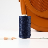 Нитки вощёные, плоские, 210D/16, 1 мм, 50 ± 2 м, цвет тёмно-синий Нитки вощёные, плоские, 210D/16, 1 мм, 50 ± 2 м, цвет тёмно-синий