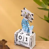 Календарь настольный "Полосатый кот" дерево 7х4х14 см, цв.  серо-голубой