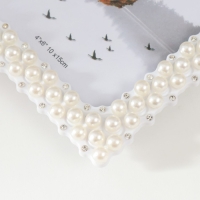 Фоторамка пластик 10х15 см "Жемчуг и стразы" прямые углы 17,5х12,5 см