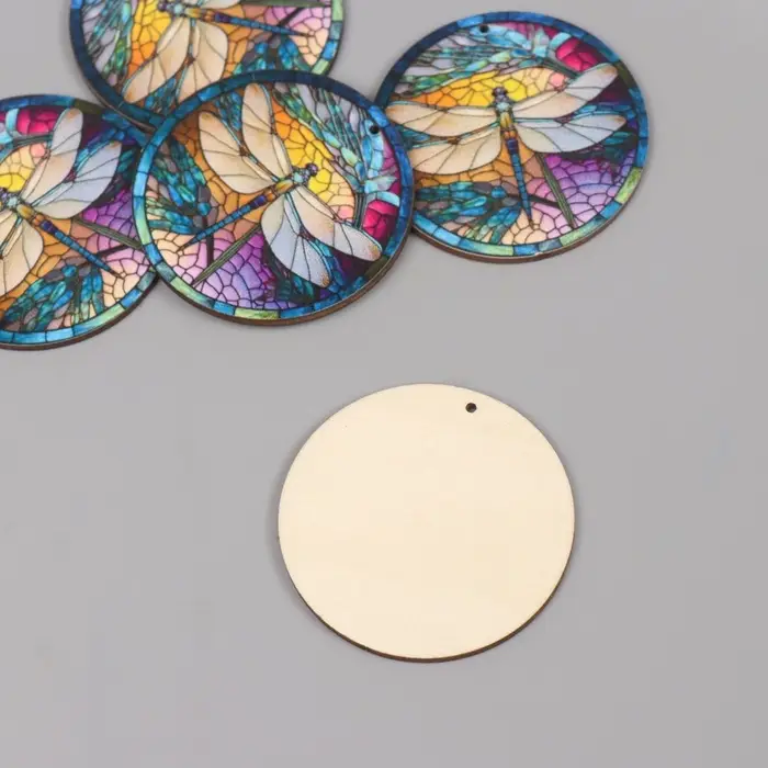 Декор для творчества дерево "Стрекоза. Витраж" 4,6х4,6х0,3 см