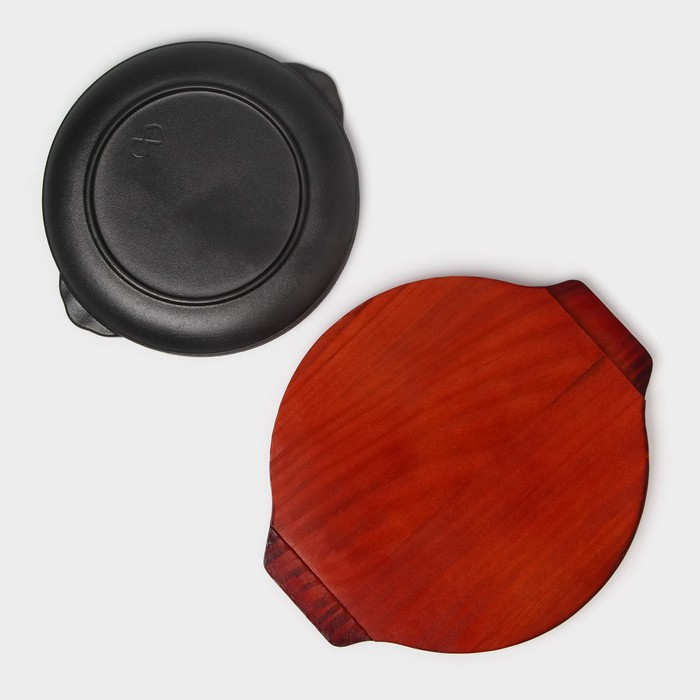 Сковорода чугунная &laquo;Круг&raquo;, d=20,5 см, на деревянной подставке