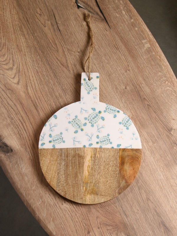 Доска разделочная круглая "Черепаха и цветы" дерево манго 36х28