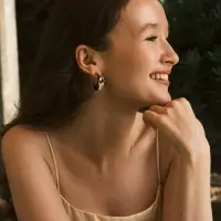 Серьги пластик &laquo;Волны&raquo; кольца, цвет золото