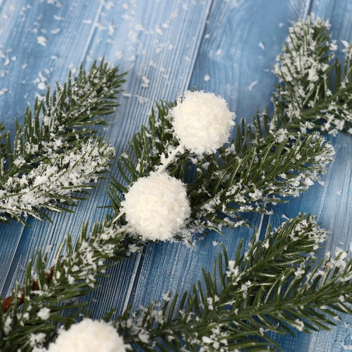 Декор Декор "Зимние мечты" веточка с белыми шариками, 50 см