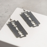 Серьги металл &laquo;Бритва&raquo;, цвет серебро